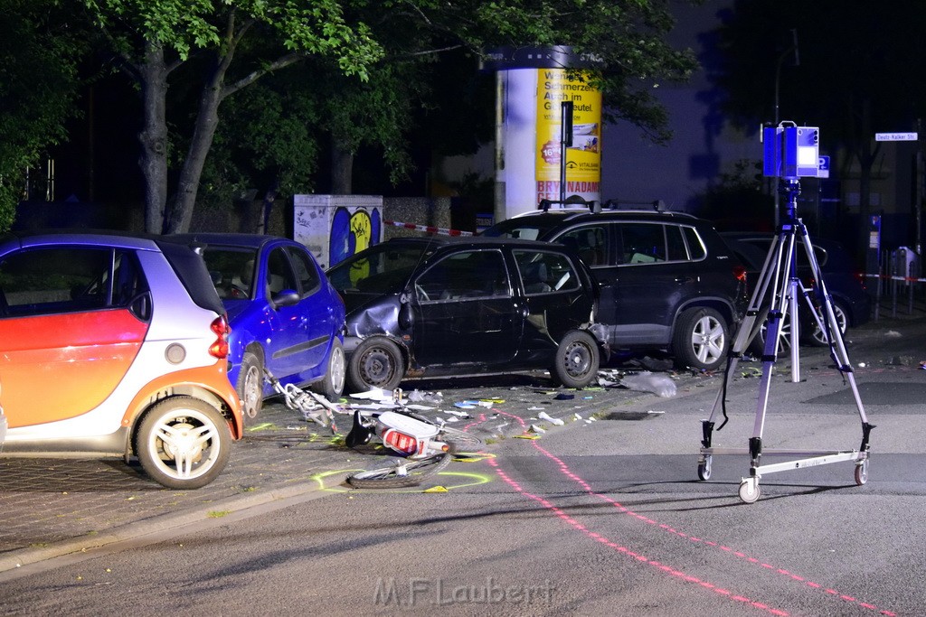 Schwerer VU PKW Rad Koeln Deutz Giessenerstr Betzdorferstr P052.JPG - Miklos Laubert